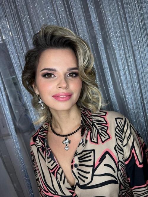 Корпоратив, день рождения, свадьба, свидание - сколько поводов для прически и макияжа у вас было за последний год? 02