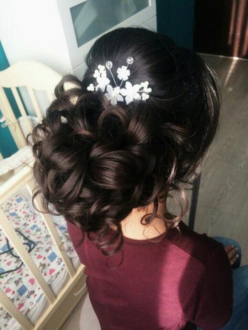 Милые девушки, приглашаю на макияж, локоны и различные причёски, также свадебный образ, по вкусным ценам? 02