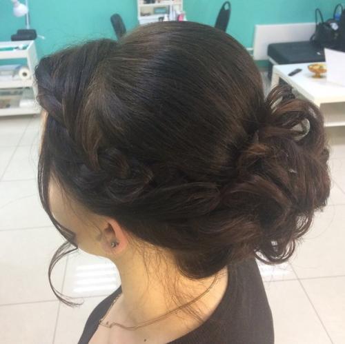 Сертифицированный визажист, бровист и мастер по прическам. 02