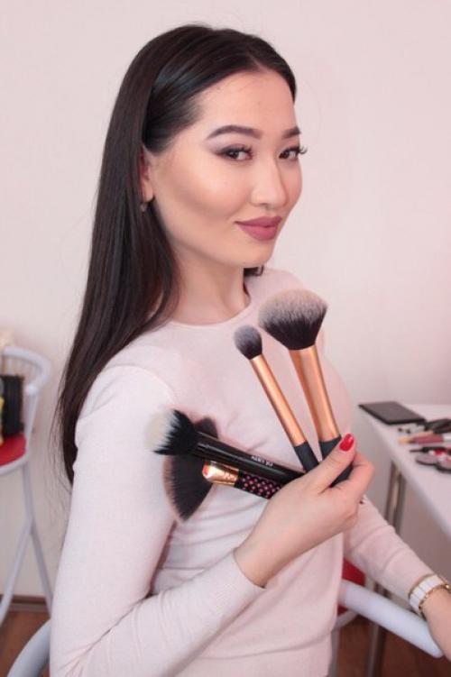 В Makeup School BE - Prof идет набор на курс? 05