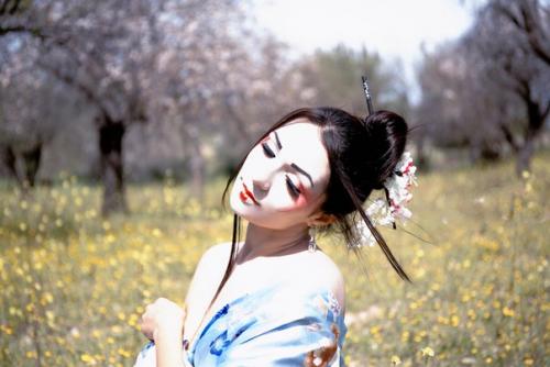 В прошлом году, когда зацвел миндаль, мы с Алеся другова решили сделать проект Гейша. 07 В прошлом году, когда зацвел миндаль, мы с Алеся другова решили сделать проект Гейша. 07