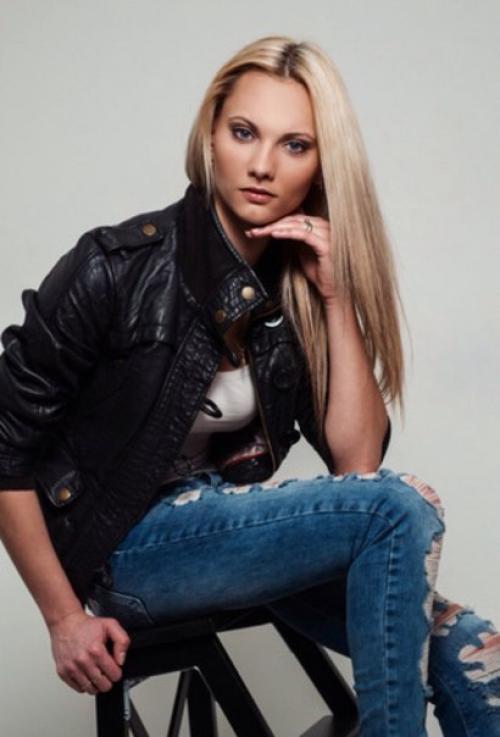 6 марта нужны модели на фотосесиию для пополнения портфолио. 01