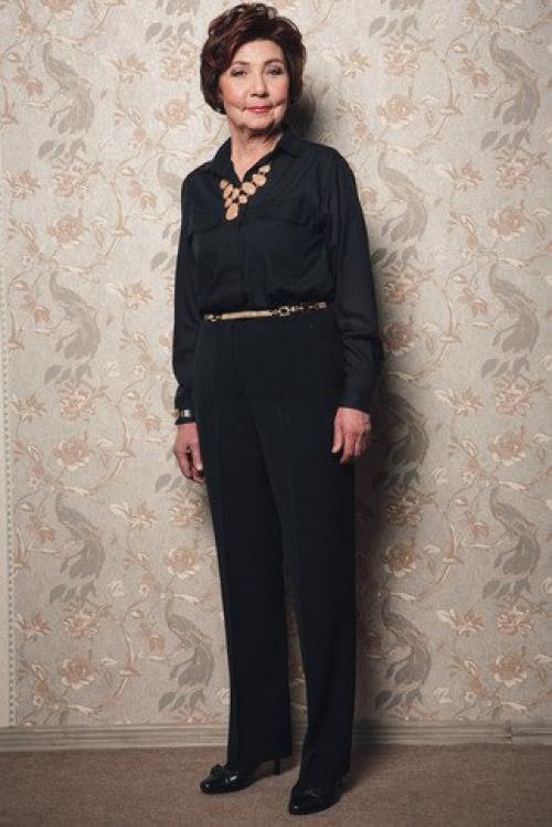 На проекте преображение Файруза, это ей подарок от дочери. 01