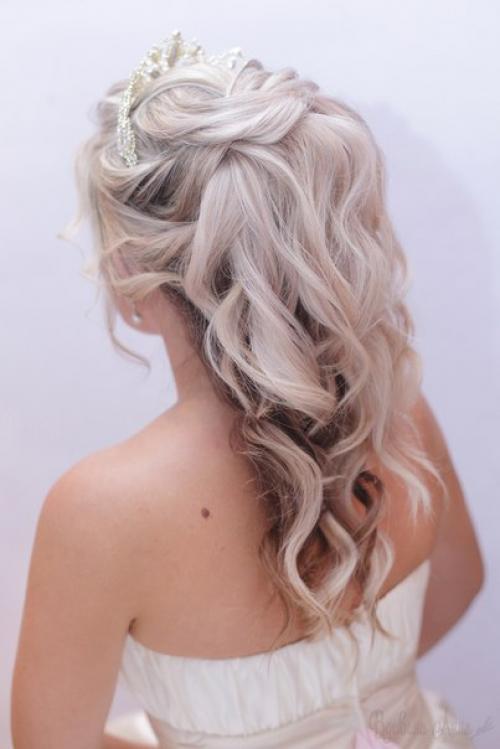 Свадебный макияж и прическа в Симферополе (а также дружкам - подружкам и маме невесты. 01