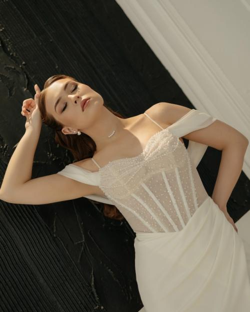 Сборы невесты - это спокойное время перед большим днём. 02