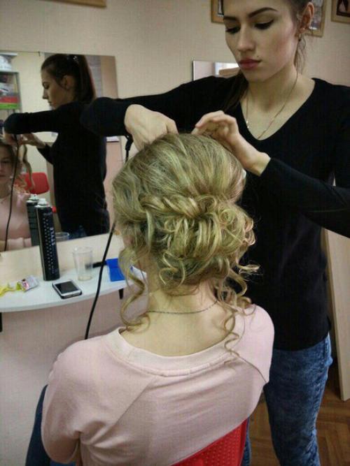 Требуется модель на макияж, гель - лак и парикмахерские услуги! 08