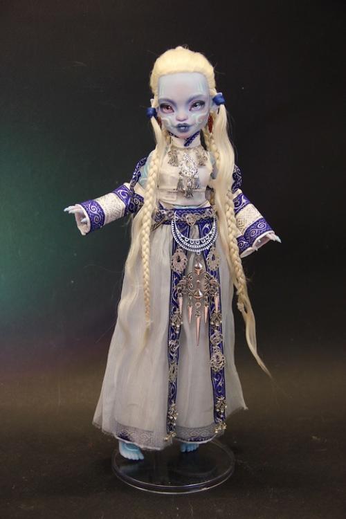 Я совсем пропала с радаров, и не потому что мне нечего показывать, а просто забегалась и некогда написать пост. 02