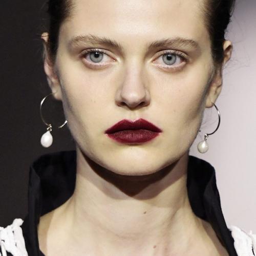 Дизайн - проект ванной комнаты в светлой цветовой гамме с ярким акцентом. 05