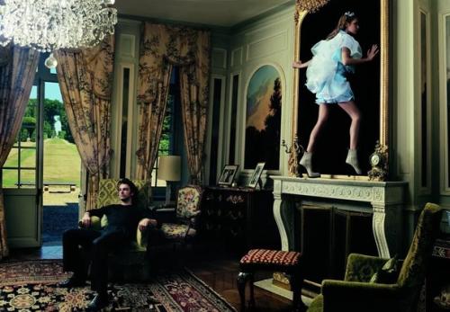 Супермодель Наталья водяновоа Алиса в Стране Чудес, Vogue, декабрь 2003. 05