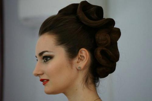 Милые девушки!  С удовольствием помогу вам выглядеть красивыми в самые важные для вас дни! 01