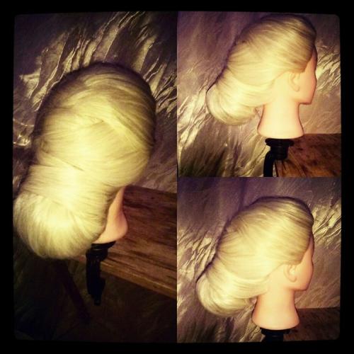 Милые девушки?  Я сертефецированный стилист (мастер по прическам и визажист), предлагаю свои услуги по приятным ценам. 07