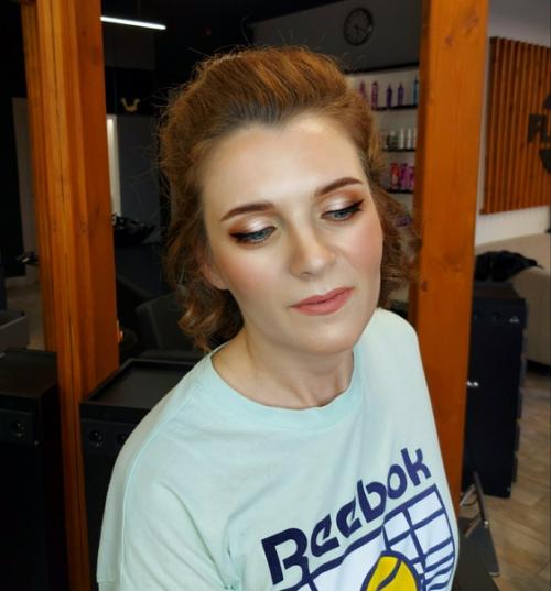 Стильный интерьер и прекрасная атмосфера! 01