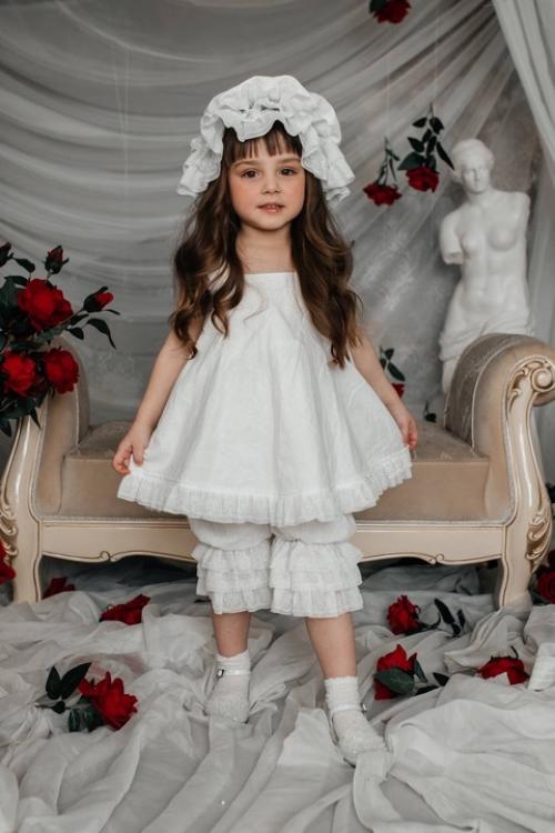 Фотосессия?  Это не просто съемка, это возможность запечатлеть момент, сохранить эмоции и создать визуальную историю. 04