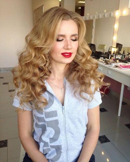 Что должно быть в косметичке ученицы? 02