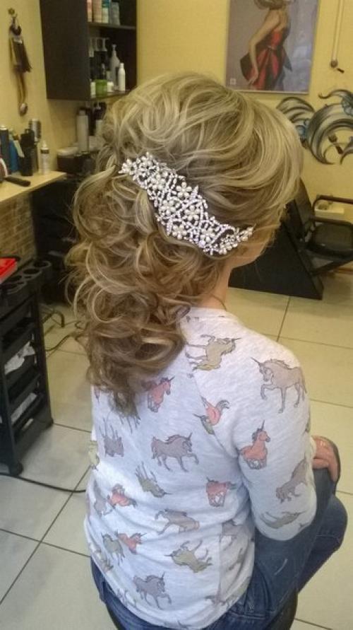 Свой образ на выпускной вечер, каждая девушка продумывает до мелочей! 05