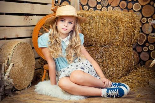 Наши маленькие девочки так быстро растут! 03 Наши маленькие девочки так быстро растут! 03