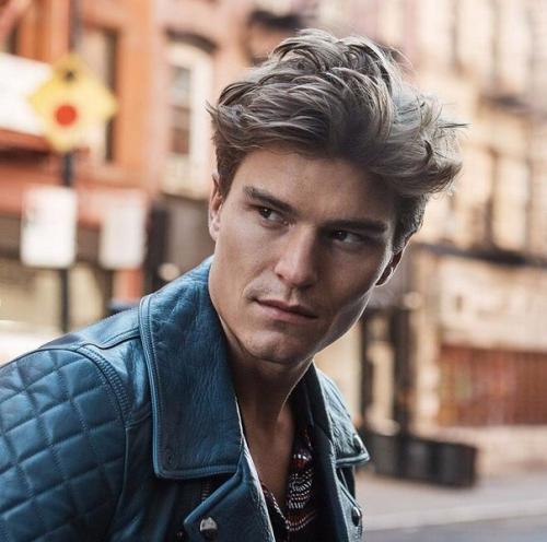 Мы ищем моделей для рекламной фотосессии, которая пройдет 10 мая? 02 Мы ищем моделей для рекламной фотосессии, которая пройдет 10 мая? 02