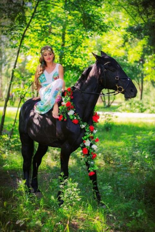 Фотографы!  Записываю на фотопленер, вас ждёт много разнообразных образов и будет 3 лошадки. 01