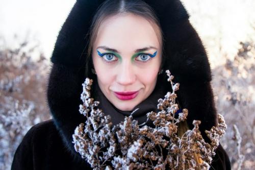 Я умею и очень люблю делать макияж и прически! 04