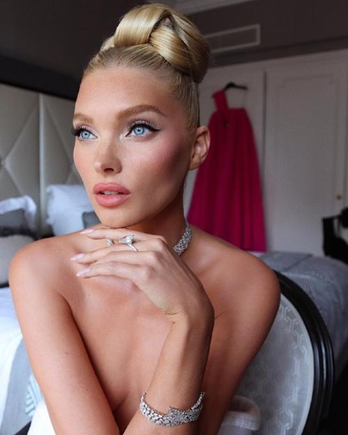 Поиск  Elsahosk x Socialmedia@Allelsa x Publicevents@Allelsa Cannes2022. 03