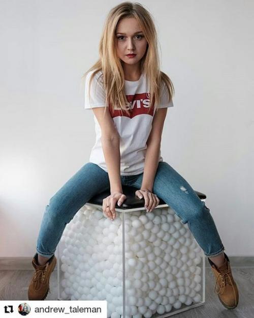 Я умею и очень люблю делать макияж и прически! 06