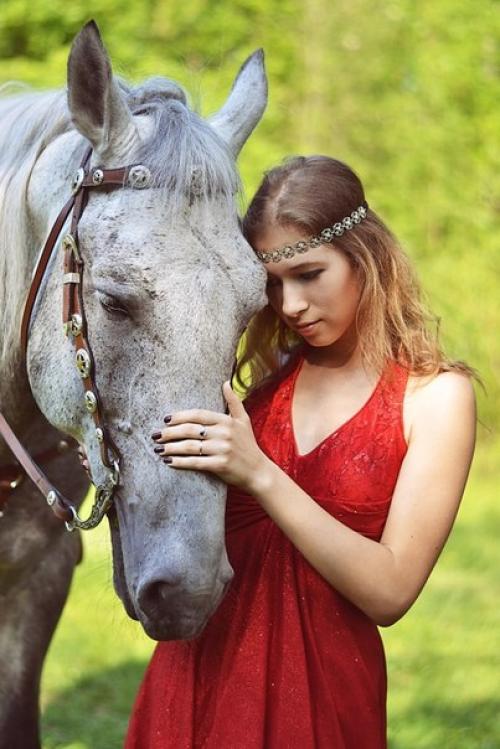 Фотографы!  Записываю на фотопленер, вас ждёт много разнообразных образов и будет 3 лошадки. 02