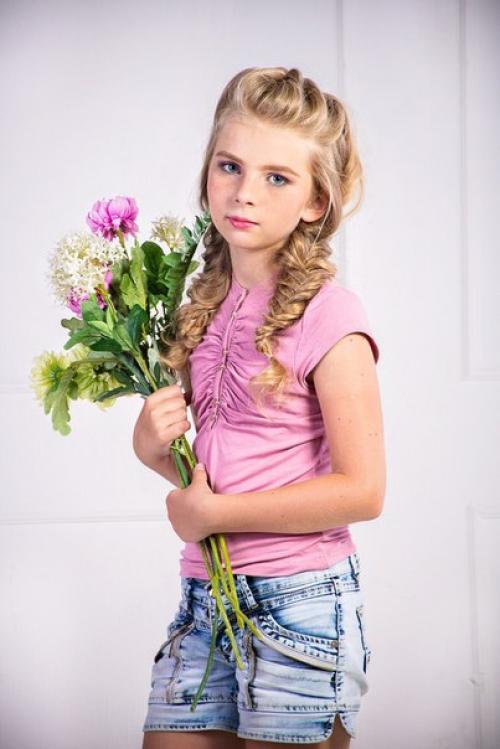 Наши маленькие девочки так быстро растут! 05 Наши маленькие девочки так быстро растут! 05