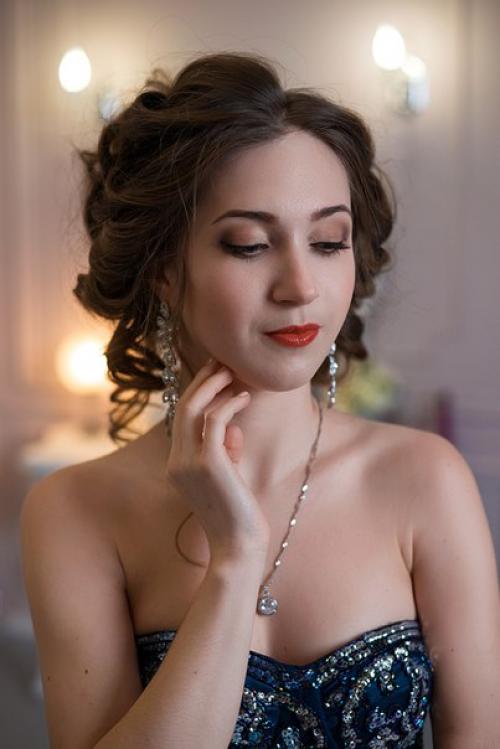 Выпускной?  Каждая школьница мечтает почувствовать себя принцессой на выпускном вечере? 04