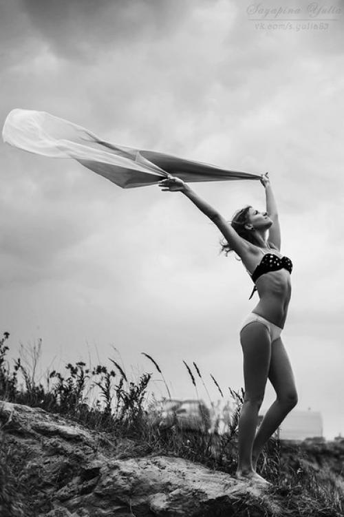 Diorshow Iconic Overcurl. 04