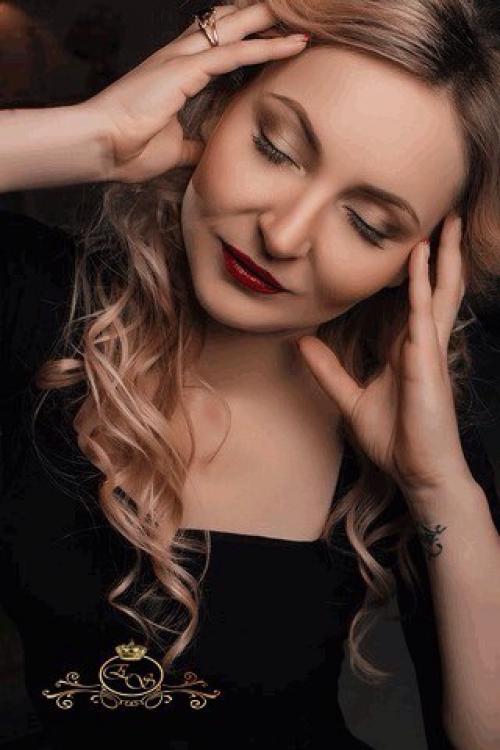 Милые выпускницы учебных заведений, на следующий недельки есть свободное время на макияж и прическу! 08