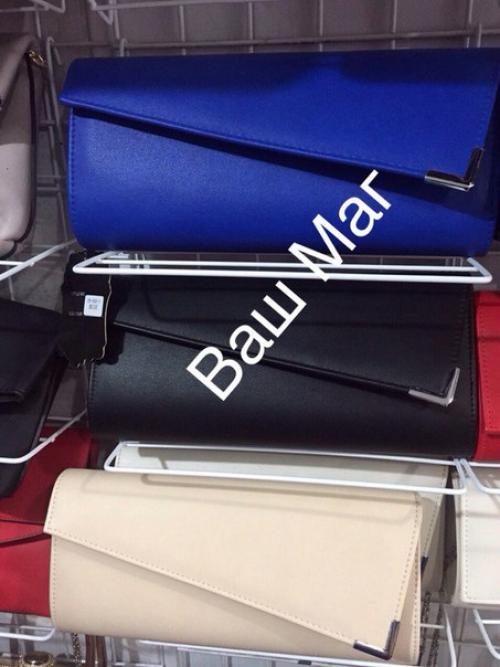 Очень часто девушки и женщины посещают различные мероприятия: свадебные церемонии, выпускные балы, вечеринки. 02