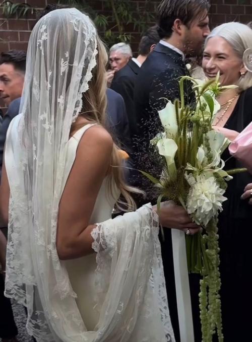 Главные свадебные тренды 2025 года согласно Pinterest выглядят так: 02 Главные свадебные тренды 2025 года согласно Pinterest выглядят так: 02