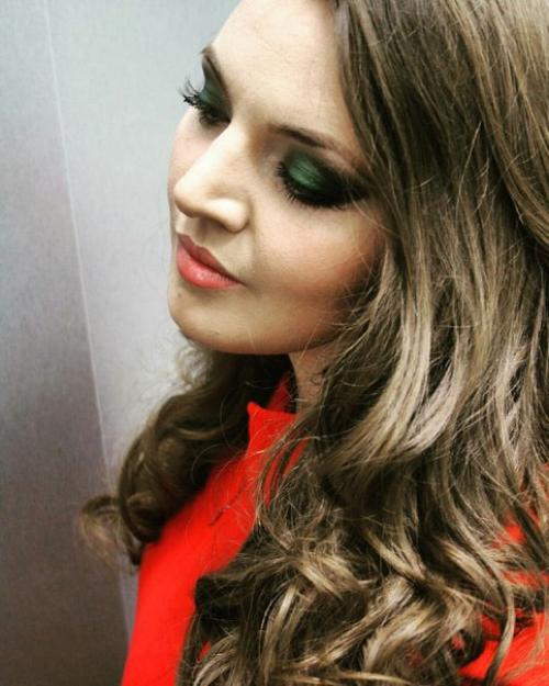 Дорогие девушки!  Модели на макияж и прически требуются. 03