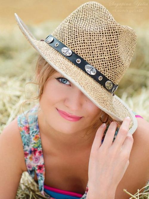 Diorshow Iconic Overcurl. 01