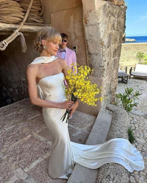 Главные свадебные тренды 2025 года согласно Pinterest выглядят так: 06 Главные свадебные тренды 2025 года согласно Pinterest выглядят так: 06