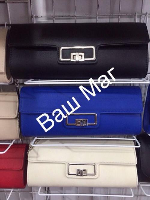 Очень часто девушки и женщины посещают различные мероприятия: свадебные церемонии, выпускные балы, вечеринки. 09