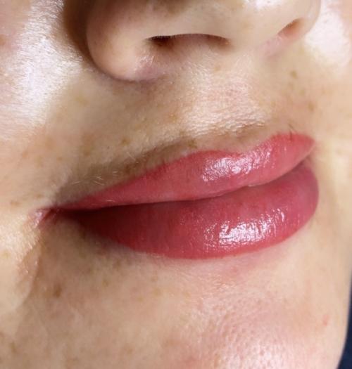 Напрашиваешься на КОМПЛИМЕНТЫ?   Уверена, многие из нас так и хотят с утра до вечера слышать приятные слова из мужских уст. 01