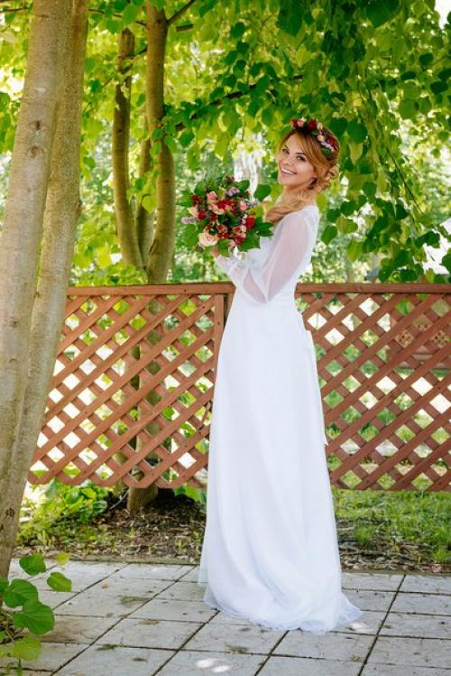 Яркая, нежная и такая летняя фотосессия для обложки журнала Твоя Свадьба. 01