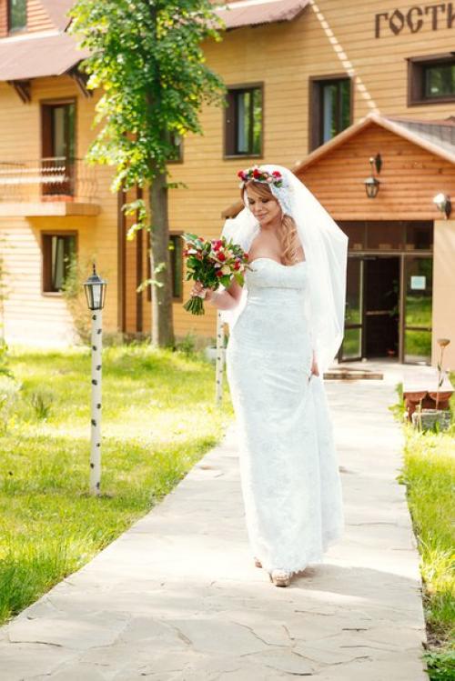 Яркая, нежная и такая летняя фотосессия для обложки журнала Твоя Свадьба. 06