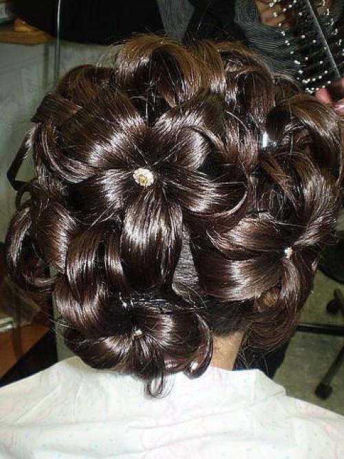 Девчонки, близится пора выпускных баллов. 03