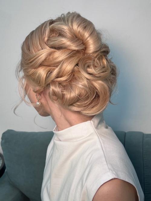 Чем свадебный макияж от просто вечернего отличается? 03