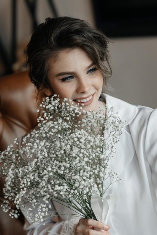 Дорогие невесты. В случае если вы в поиске хороших мастеров на предстоящее торжество обращайтесь к нашей слаженной команде. 01