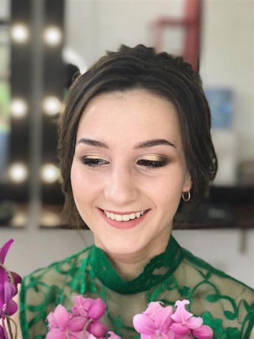 Мы точно знаем, чему так радуется подружка невесты? 03