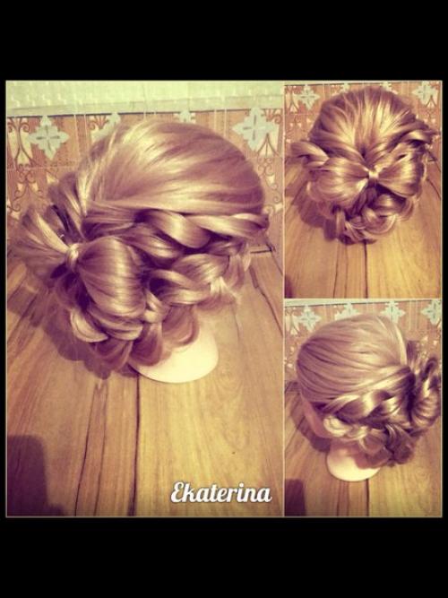 Девочки!  У нас самые заманчивые цены на макияж и причёски на ваши события! 02