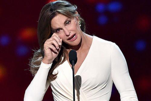 Кэйтлин дженнер на Espy 2015: эмоциональная речь и наряд от стилиста Джоли. 05 Кэйтлин дженнер на Espy 2015: эмоциональная речь и наряд от стилиста Джоли. 05