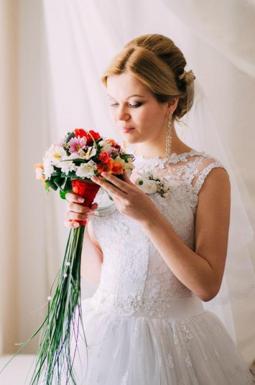 Wedding Makeup and Hairstyle? 01