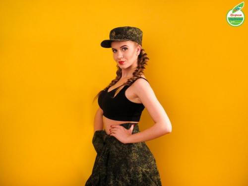 Девочки?  Предлагаю вам услуги визажиста - парикмахера: 02