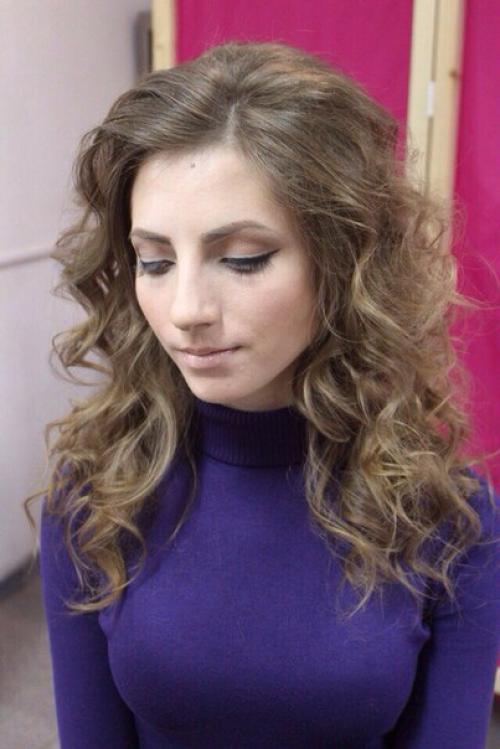 Девочки!  У нас самые заманчивые цены на макияж и причёски на ваши события! 03