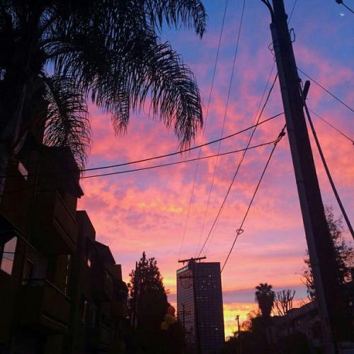 Чем можно заняться на ночёвки у подруги? 01 Чем можно заняться на ночёвки у подруги? 01