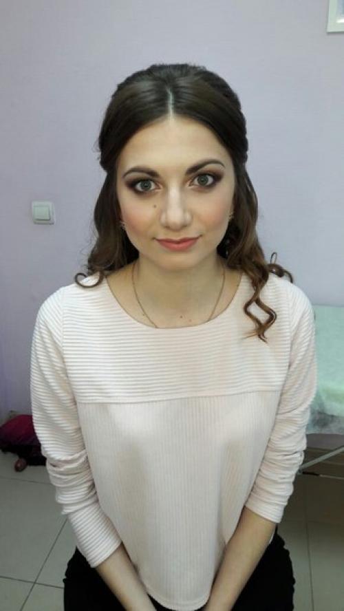 Милые дамы!  Мы приглашаем на МАКИЯЖ и укладку волос! 02